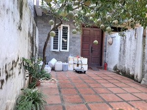 nhà lệ mật, dân xây cũ, đẹp long lanh, ngõ thông thẳng tắp