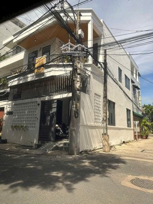 bán nhà 2 tầng mới đẹp. góc 2 mặt tiền đường phó đức chính 74m2 chỉ 10 tỷ. vĩnh hòa. bắc nha trang