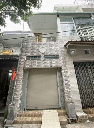 gấp bán nhà chính chủ ở tân phú - dt 42m2 - 3tầng - giá chỉ 4.38 tỷ.