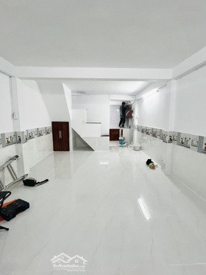 bán nhà đẹp âu cơ tân sơn nhì, tân phú 43m2 - 2 tầng btct kiên cố chỉ 4.4 tỷ - sổ vuông