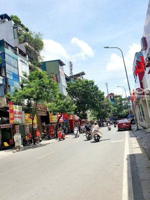 chính chủ bán nhà mặt phố hồng mai bạch mai vị trí siêu đẹp, vỉa hè rộng, kinh doanh,73m2 hơn 29 tỷ