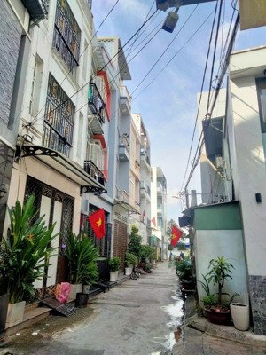 36m2, sổ vuông vức a4, không lộ giới, hoàn công đủ, 3 tầng,hxh thông, sơn kỳ, tân phú, giá 5,45 tỷ