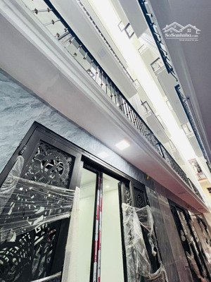 nhà phố minh khai - xây mới - ngõ 3 gác - gần bãi gửi oto