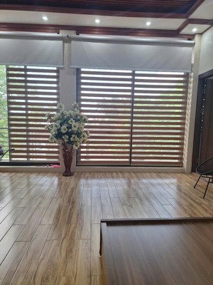 cho thuê nhà có sân vườn + kho xưởng mặt phố ngọc thụy, long biên, hn. dt 550m2