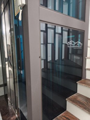 nơi bình yên để về.nhà đẹp trung tâm quận tây hồ!!!