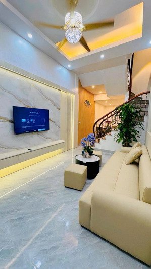 nhà mới 5 tầng - 30m2 - cách đường oto 30m