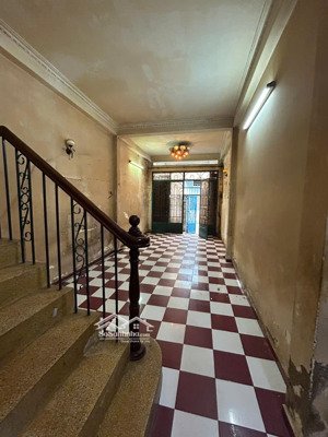 trệt 2 lầu hxh vào nhà nguyễn thái sơn gò vấp