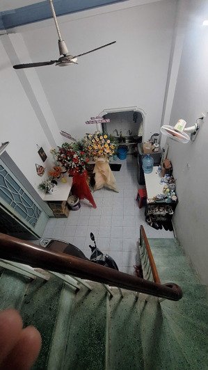 bán nhà 3 tầng.đúc btct, hẻm bành văn trân, f7. vị trí đẹp,,ngay trung tâm