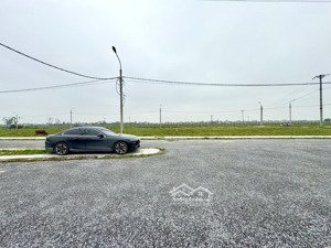 * chính chủ bán lô đất 93m đấu giá xã thái hưng, hưng hà, hưng yên