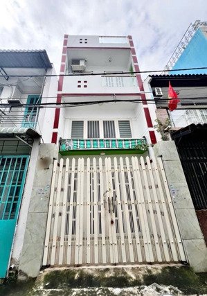 hẻm xe hơi, nhà 4 tầng, gần ngã tư bốn xã 4x9 m. gía chỉ 4.75 tỷ (tl)