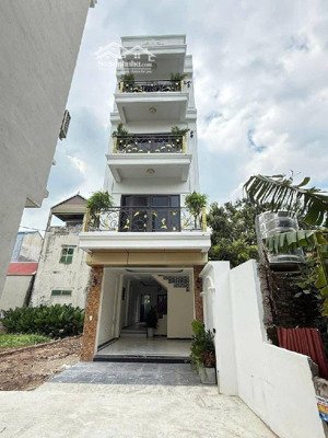 nhà đẹp đón tết- ô tô ngủ trong nhà- diện tích gần 60m2- chỉ nhỉnh 5 tỷ