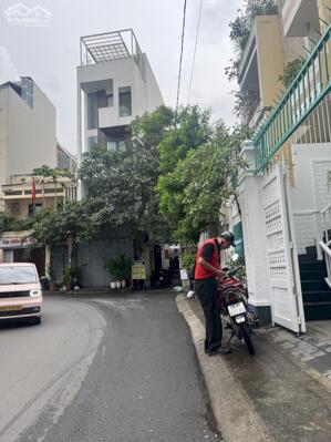 "Phú Nhuận, khu Vip Đặng Văn Ngữ_Hoàng Diệu, 4 Tầng, 49m2, hẻm xe hơi, khu dân trí, 10.x Tỷ