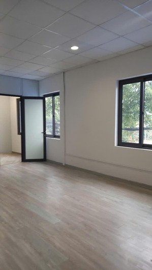 cho thuê mặt bằng kinh mặt phố phú viên, bồ đề, long biên. dt 400m2