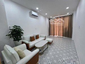 nhà đẹp phạm văn bạch ở ngay full nội thất - hẻm rộng thoáng - 42m2 - nguồn thuê 10tr - nhỉnh 4ty
