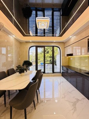 siêu phẩm 1 sẹc hương lộ 2 bình tân dt 67m2 nhà 5 tầng giá chỉ 7 tỷ .full nội thất .