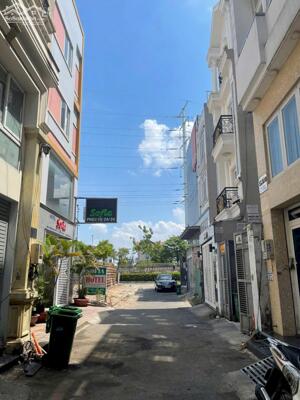 Nhà 5 Lầu HXH 5m Đường Phạm Văn Đồng quận Bình Thạnh, DTSD 314m bán 13,8 tỷ