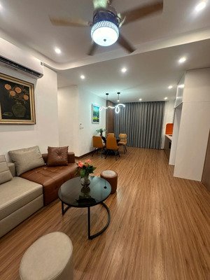 bán cc tại ct5 văn khê, giá cực chất 5,8 tỷ, 90m2, 3pn, 2wc, đầy đủ nội thất