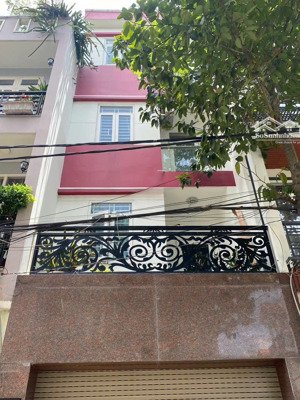 nhà ở có sân xe hơi - khu phân lô - đường có vỉa hè - gần nguyễn duy trinh