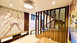 hơn 7 tỷ nhà đẹp 5 tầng 5 phòng ngủ phố tôn thất tùng - ngõ nông, gần phố, kinh doanh ổn, ở sướng