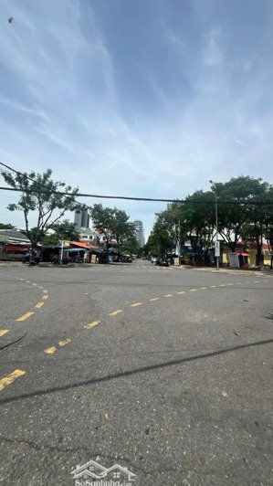 siêu vị trí góc 2 mặt tiền mai hắc đế trung tâm sầm uất - gấp bán giảm mạnh 1tỷ - 120m2 -chỉ 22ty5