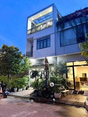 nhà kdc đông hòa -dĩ an, 3 lầu, đ thông. full nội thất, 5.35ty