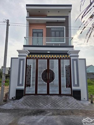 bán nhà đẹp 2 tầng đường số 5, tân thông hội, sổ hồng riêng, đường nhựa 10m, chỉ 2.4 tỷ.