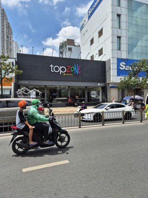 cho thuê nhà mặt tiền đường phạm hùng gần tạ quang bửu ngang 12m giá 140tr/tháng