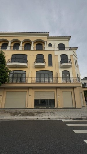 bán liền kề 70m2 đường 20m đối diện chung cư vh ocean park 2 vừa ở vừa kinh doanh sẵn sổ giá 12 tỷ