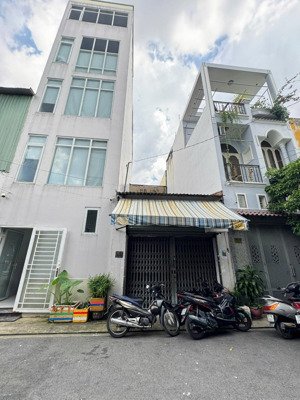 bán nhà cấp 4 có lửng, gồm 2pn, 2wc, 40m2, 5,58 tỷ tại thoại ngọc hầu, p phú thạnh, q.tân phú, hcm