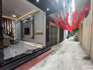 cháy! giáp nhị 53m², 4t. 15m ra ô tô tránh, dân xây. giá nhỉnh 10 tỷ. khan hiếm! lh: 