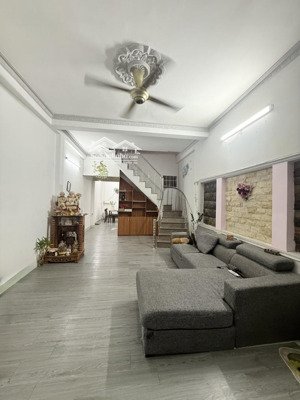 bán nhà 2 tầng trương thị hoa p.tân thới hiệp hẻm xe hơi chỉ 4 tỷ 850.