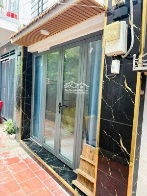 cần bán gấp nhà 36 m2 sd, sổ hồng, 1 trệt. 1 lầu, 2 pn, tuyệt đẹp, tuyệt đẹp, quận 7, giá: 1,45 tỷ