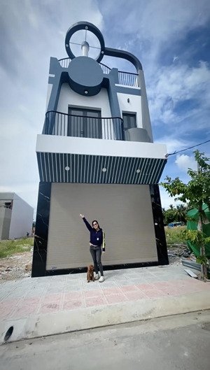 nhà mới 3 tầng - nội thất cao cấp - đẹp hiện đại - trung tâm nha trang