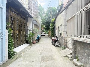 ngay chợ bà chiểu - oto tới nhà đường bùi đình tuý nhà (4 x 12.5) 3p ngủ giá chỉ 5.8tỷ