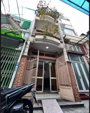 bán nhà đường hải thượng lãn ông quận 5 giá 10,5tỷ tl, diện tích 43m2 ngang 3,5m dài 12,2m