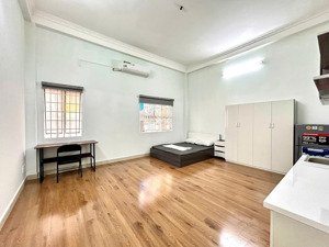 cho thuê chdv gần khu chế xuất tân thuận, cresent mall, phú mỹ hưng, máy giặt riêng, full nt