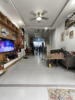 bán nhà mới ngay aeon tân phú , 77m2 , 3 tầng btct, 4pn ,hoàn công đủ , chỉ 6 tỷ