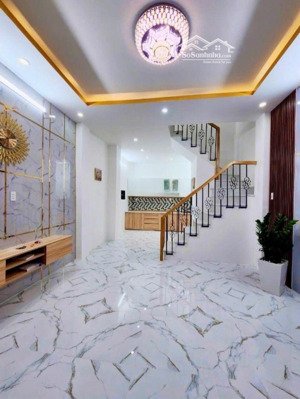 bán nhà riêng tại lê thúc hoạch, giá ưu đãi 4,65 tỷ, 50m2, 2pn, 2wc