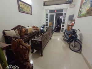 bán gấp nhà hxh khu kiều đàm 3 tầng , ngay khu vip gần quận 1 sổ đẹp giá còn tl