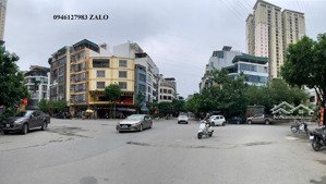 bán nhà bà triệu 2 thoáng, vị trí đẹp, vỉa hè rộng, ô tô đỗ cửa, kd sầm uất, giá hợp lý./