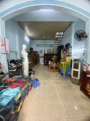 bán nhà nguyễn sơn nhì 38,8 (4x10) gác,hẽm 4 m . giá 3 9 tỷ diện tích 4x10 , 1 t