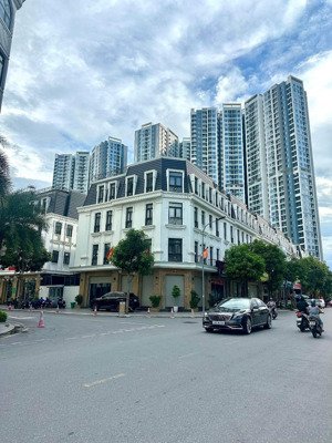 mặt đường đào nhuận nhà 3 tầng f0 - 90m2 - mt 4,5m- 10.1 tỷ đối diện gamuda, aeon mall, y học biển