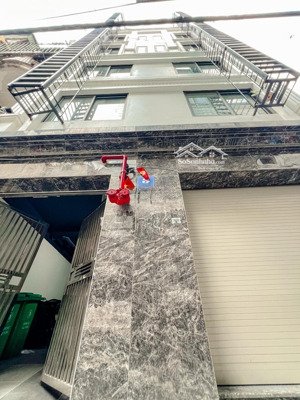 siêu phẩm sốt! phố cầu giấy : 126m x 7 tầng thang máy - 29 phòng kk - dòng tiền 150 triệu/tháng