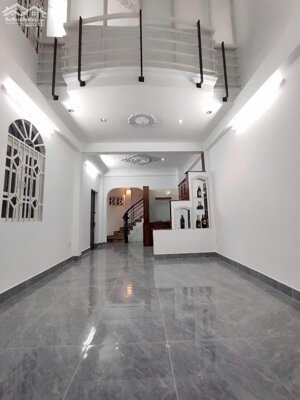 CHỢ CÂY QUÉO, Nhà 4 Tầng 4PN 32m2, P5 Phú Nhuận, giá 6.25 ty TL