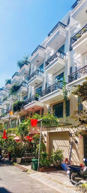 bán nhà riêng tại tô ngọc vân, 5,85 tỷ, 52m2, 4pn, 5wc, hàng hiếm