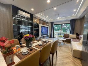 vip!! nhà phân lô nguyễn sơn, 6t thang máy, 2 thoáng, full nội thất, gara ôtô, 45m2, gía 14,8 tỷ.