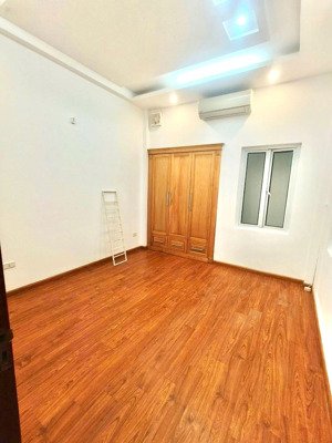 bán nhà trường chinh 35 m 5t mt 7m giá 7.85 tỷ đống đa hà nội đẹp, ngõ nông, gần phố, full nội thất