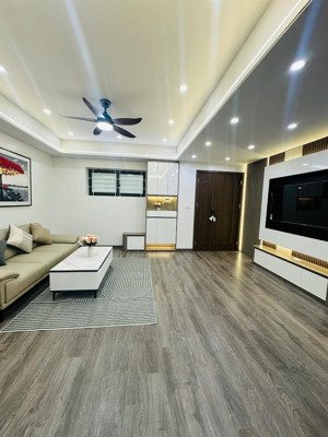hiếm quá căn hộ đẹp tại nơ 10 linh đàm view thoáng, full nội thất mới chỉ 6,43 tỷ, 83m2, 3pn, 2vs