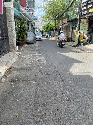 bán khách sạn 131m2 hẻm dương đức hiền, p. tây thạnh, tp. hcm