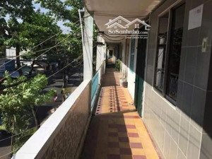 bán chung cư lầu 1 sổ hồng riêng mặt tiền phạm vấn, quận tân phú